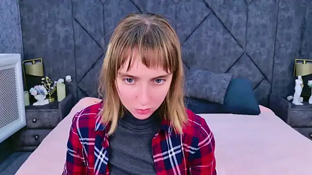 Snapshot of Beverly_Gomes chatting on 28, 9, 2025 Beverly Gomes online show from 28, 9, 2025