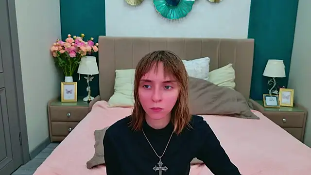 Snapshot of Beverly_Gomes chatting on 11, 10, 2025 Beverly Gomes online show from 11, 10, 2025