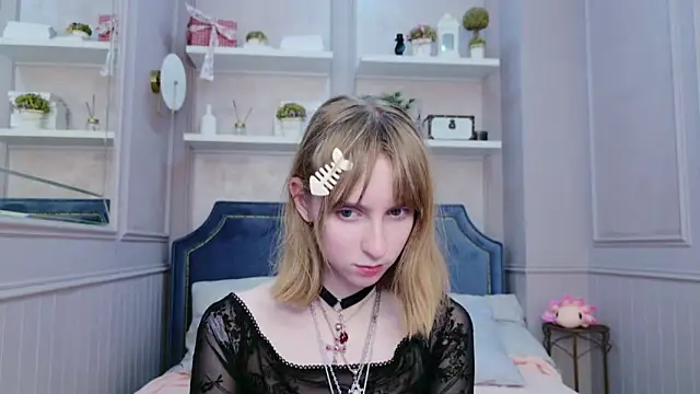 Snapshot of Beverly_Gomes chatting on 7, 11, 2025 Beverly Gomes online show from 7, 11, 2025