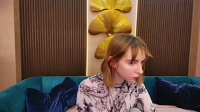 Snapshot of Beverly_Gomes chatting on 1, 12, 2025 Beverly Gomes online show from 1, 12, 2025