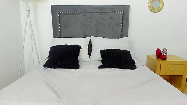 RubyStrong online show from 5, 1, 2026