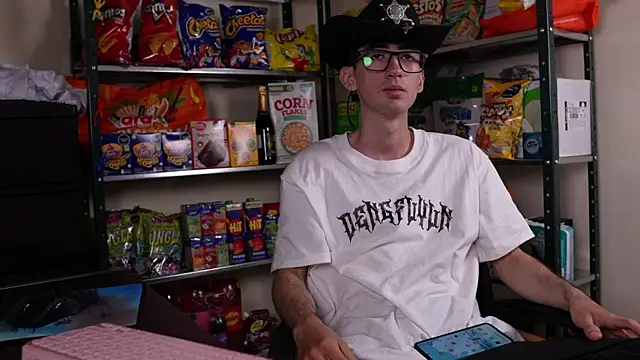 Snapshot of JoyBoy2003j chatting on 9, 9, 2025 JoyBoy2003j online show from 9, 9, 2025