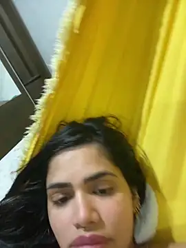 Snapshot of danilyns chatting on 28, 10, 2025 danilyns online show from 28, 10, 2025