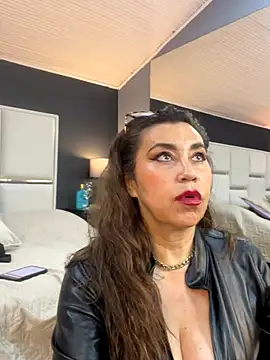 Snapshot of Samantha_Milf__ chatting on 13, 9, 2025 Samantha Milf online show from 13, 9, 2025
