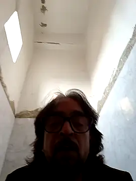 Snapshot of malhotra21 chatting on 27, 11, 2025 malhotra21 online show from 27, 11, 2025