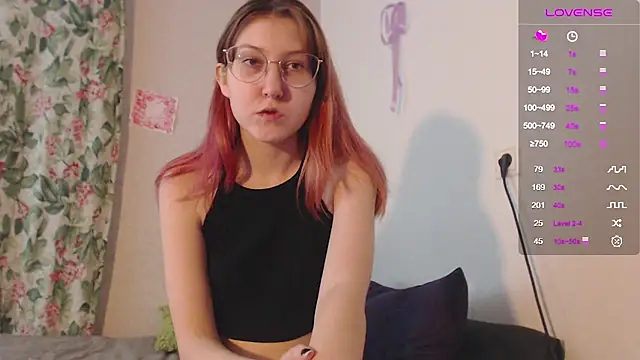 Snapshot of ohmycheryl chatting on 20, 9, 2025 ohmycheryl online show from 20, 9, 2025