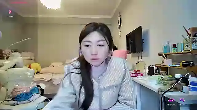 Snapshot of Diva_VVN chatting on 29, 10, 2025 Diva VVN online show from 29, 10, 2025