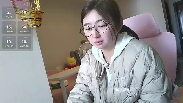 Snapshot of Diva_VVN chatting on 23, 11, 2025 Diva VVN online show from 23, 11, 2025