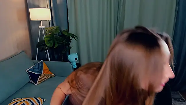 LaritaYoseph online show from 15, 10, 2025