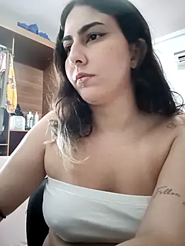 Snapshot of ApenasLys chatting on 5, 11, 2025 ApenasLys online show from 5, 11, 2025