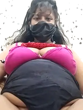 Snapshot of aliyaa9900 chatting on 22, 9, 2025 aliyaa9900 online show from 22, 9, 2025