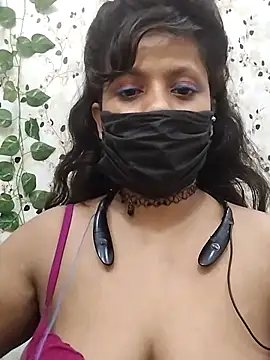 Snapshot of aliyaa9900 chatting on 2, 10, 2025 aliyaa9900 online show from 2, 10, 2025