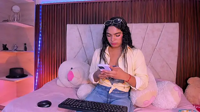 Snapshot of Catalleya_flower chatting on 12, 6, 2026 Catalleya flower online show from 12, 6, 2026