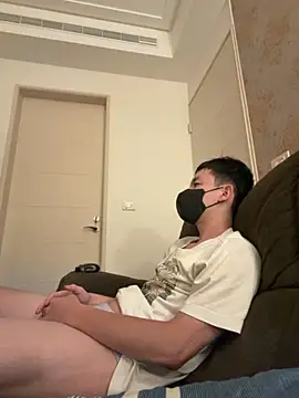 Snapshot of kaikai1335 chatting on 9, 10, 2025 kaikai1335 online show from 9, 10, 2025