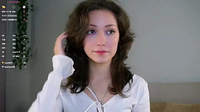 ZeniaBolich online show from 20, 11, 2025