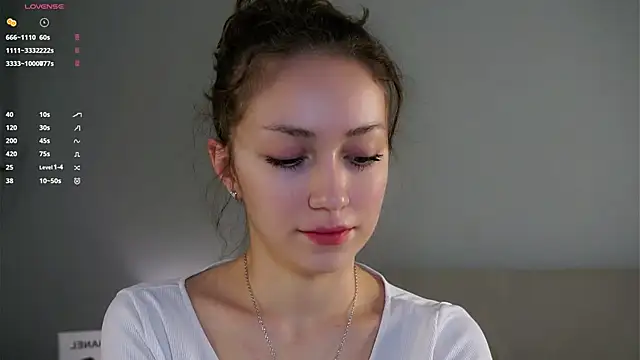 ZeniaBolich online show from 28, 11, 2025