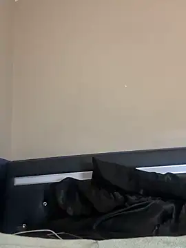 Snapshot of sexcamberts_999 chatting on 11, 10, 2025 sexcamberts 999 online show from 11, 10, 2025