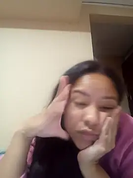 Snapshot of EAAM1@xh chatting on 7, 10, 2025 EAAM1xh online show from 7, 10, 2025