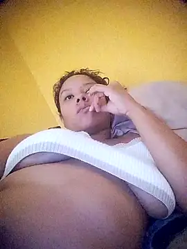 Snapshot of EAAM1@xh chatting on 2, 2, 2026 EAAM1xh online show from 2, 2, 2026