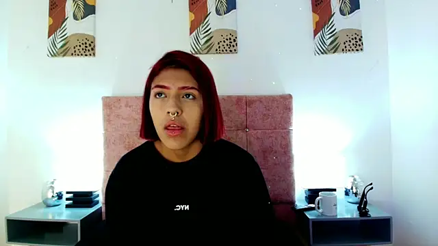 Snapshot of Dulce_Bella_ chatting on 23, 9, 2025 Dulce Bella online show from 23, 9, 2025