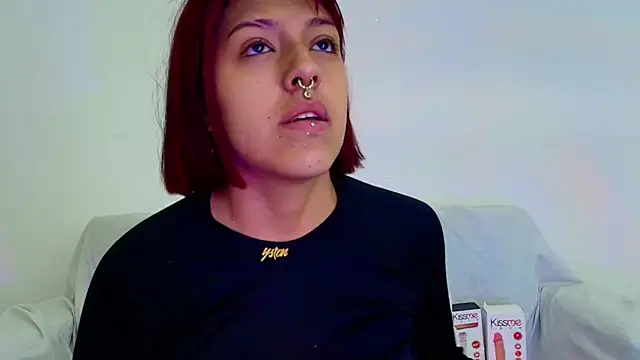 Snapshot of Dulce_Bella_ chatting on 3, 10, 2025 Dulce Bella online show from 3, 10, 2025