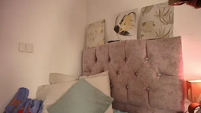 Snapshot of Dulce_Bella_ chatting on 14, 1, 2026 Dulce Bella online show from 14, 1, 2026