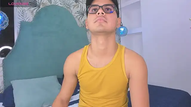 Tthiago cruz online show from 14, 10, 2025