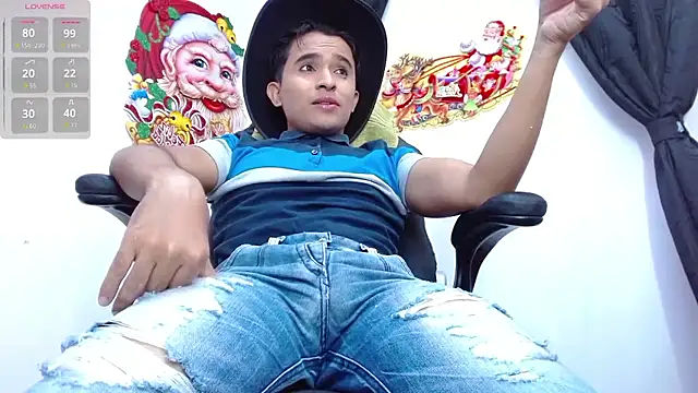 Snapshot of DayroDuran chatting on 29, 11, 2025 DayroDuran online show from 29, 11, 2025