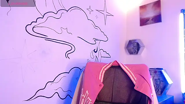 Trinity Knox online show from 19, 11, 2025