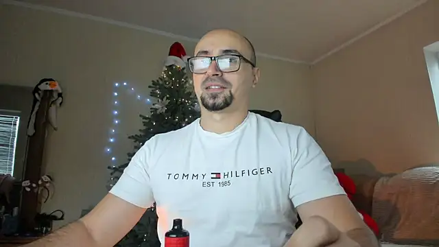 Snapshot of Gri_SH chatting on 14, 12, 2025 Gri SH online show from 14, 12, 2025