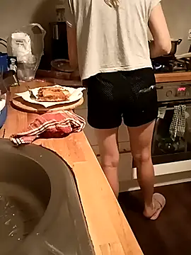 Snapshot of NiceBadgera chatting on 13, 9, 2025 NiceBadgera online show from 13, 9, 2025