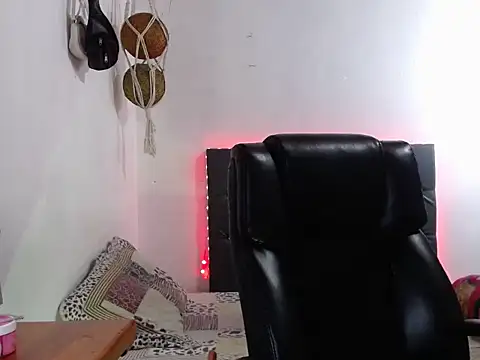 lola diez online show from 7, 3, 2026