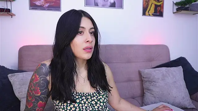 SophiieCumsx online show from 27, 6, 2026