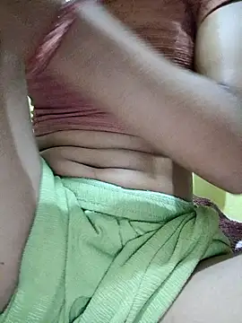 Snapshot of Cutey_neha01 chatting on 29, 10, 2025 Cutey neha01 online show from 29, 10, 2025