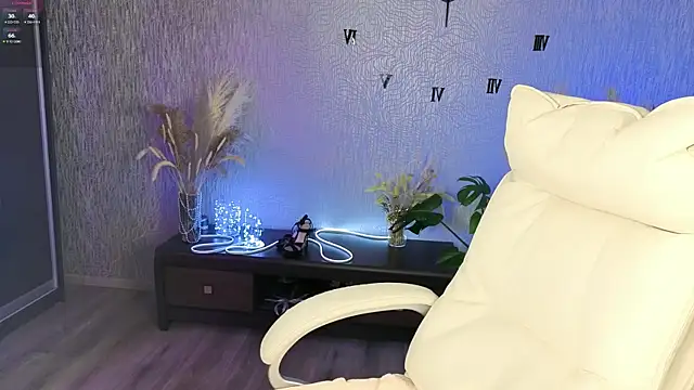 NikkiiStill online show from 6, 3, 2026