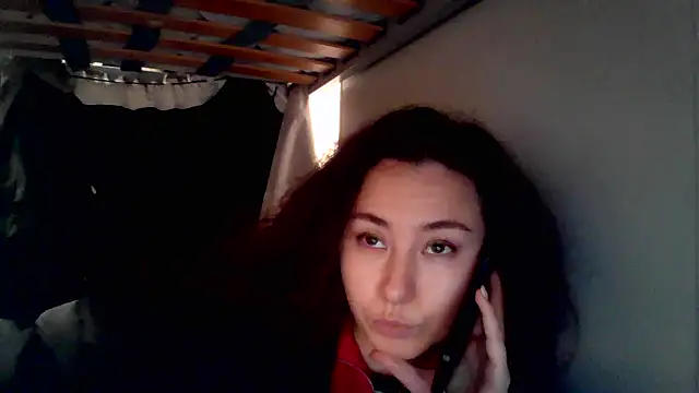 Snapshot of Emparia chatting on 3, 11, 2025 Emparia online show from 3, 11, 2025