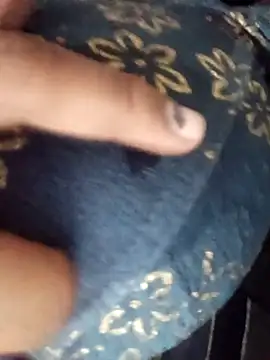 Snapshot of Sharmili_xx chatting on 10, 10, 2025 Sharmili xx online show from 10, 10, 2025