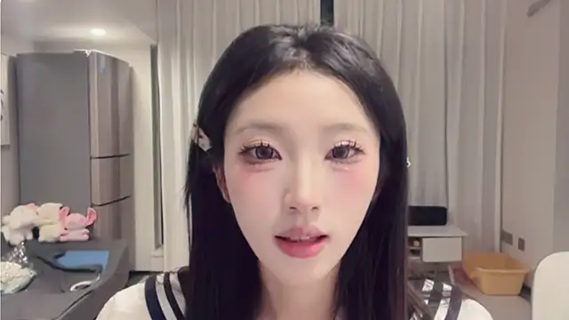 Snapshot of ZhaoZhao-ZM chatting on 13, 9, 2025 ZhaoZhao-ZM online show from 13, 9, 2025