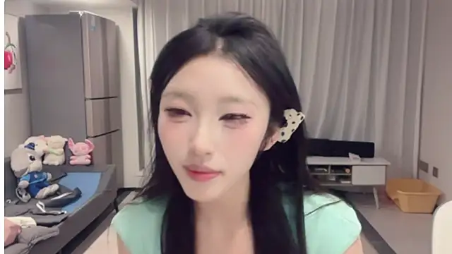 Snapshot of ZhaoZhao-ZM chatting on 14, 9, 2025 ZhaoZhao-ZM online show from 14, 9, 2025