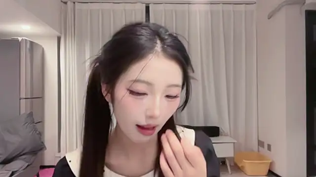 Snapshot of ZhaoZhao-ZM chatting on 2, 10, 2025 ZhaoZhao-ZM online show from 2, 10, 2025