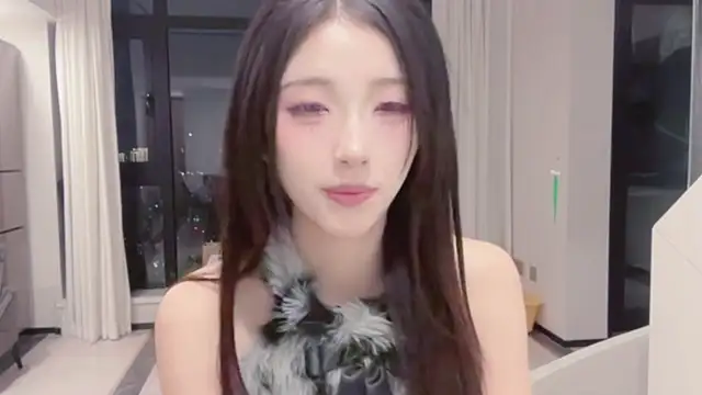 Snapshot of ZhaoZhao-ZM chatting on 1, 11, 2025 ZhaoZhao-ZM online show from 1, 11, 2025