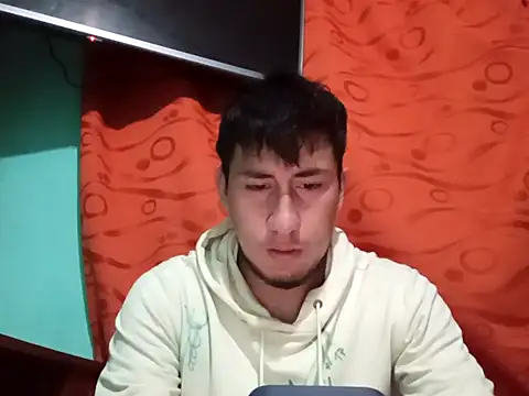 Snapshot of True_Di chatting on 3, 10, 2025 True Di online show from 3, 10, 2025