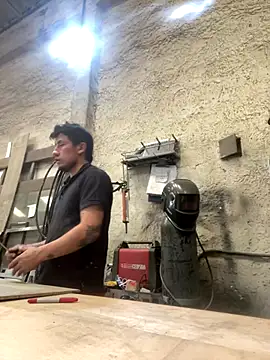 Snapshot of True_Di chatting on 29, 11, 2025 True Di online show from 29, 11, 2025