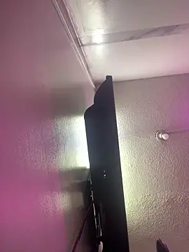 XBODTRIIPX online show from 18, 12, 2025