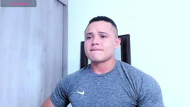 Snapshot of KingLevi01 chatting on 25, 9, 2025 KingLevi01 online show from 25, 9, 2025