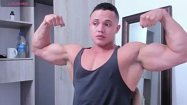 Snapshot of KingLevi01 chatting on 23, 10, 2025 KingLevi01 online show from 23, 10, 2025