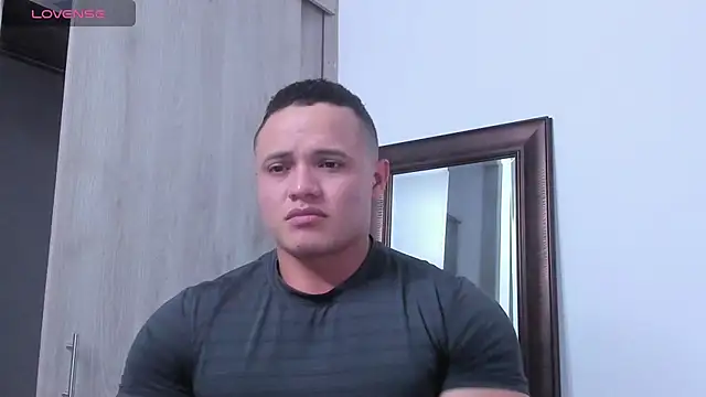 Snapshot of KingLevi01 chatting on 25, 10, 2025 KingLevi01 online show from 25, 10, 2025