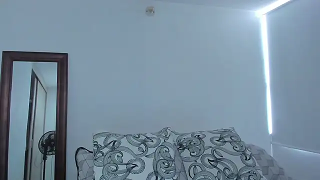 KingLevi01 online show from 19, 4, 2026