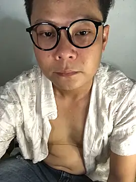 Snapshot of datnguyenvn chatting on 9, 2, 2026 datnguyenvn online show from 9, 2, 2026