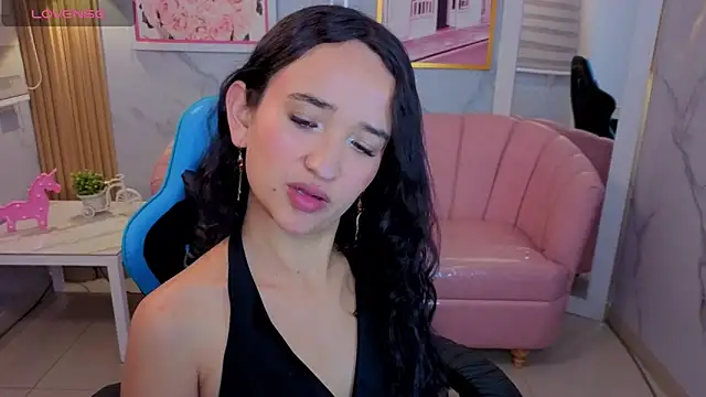 Snapshot of bella_vibess_s chatting on 28, 6, 2026 bella vibess s online show from 28, 6, 2026